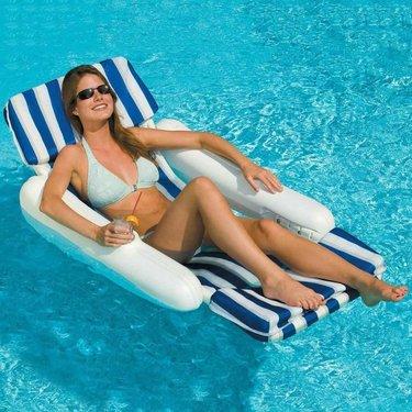 SunChaser Padded Luxury Lounge Chair